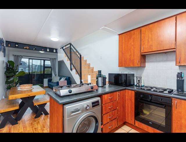 2 BEDROOM APARTMENT SOLD IN BOSTON